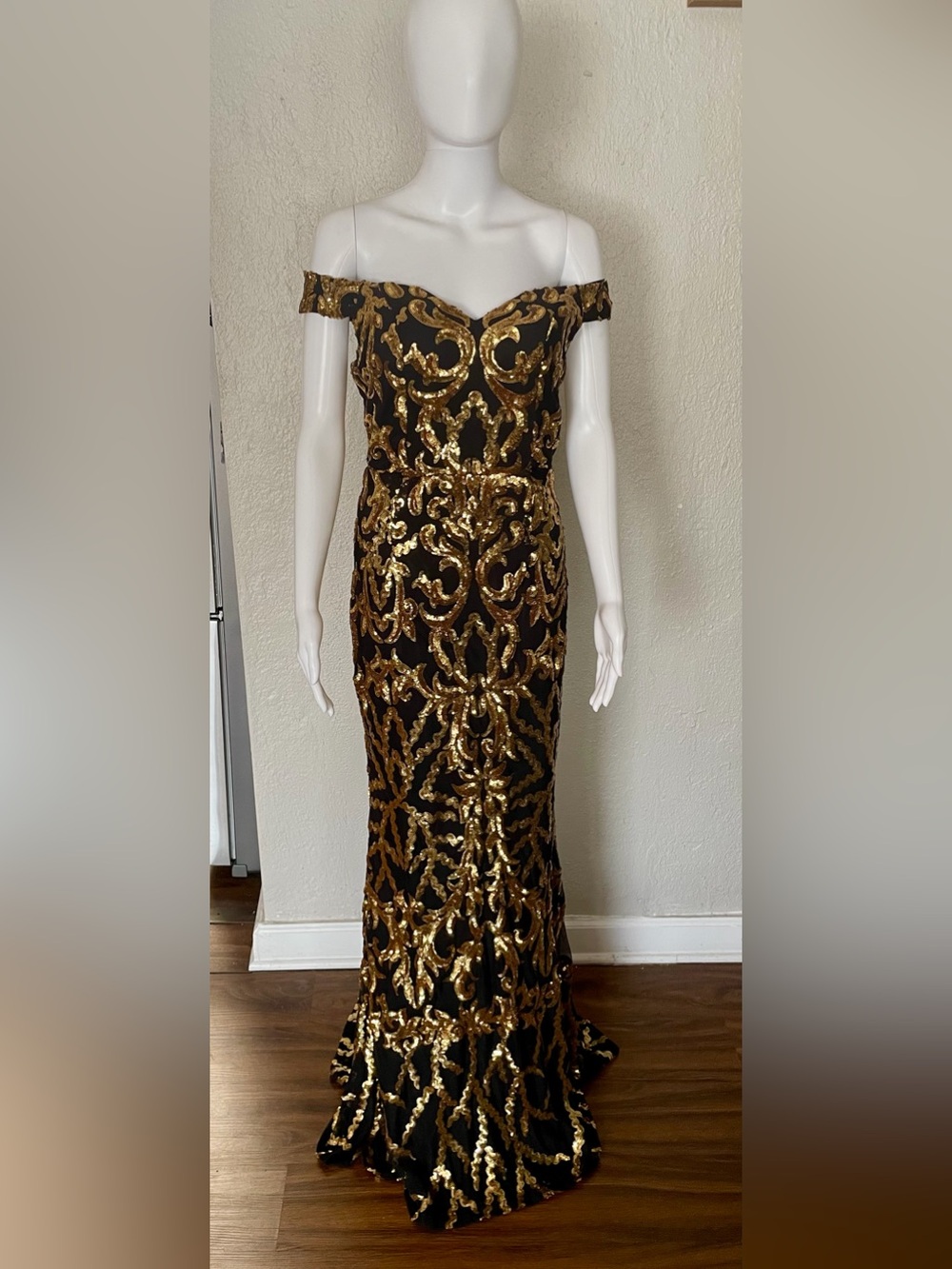 Black & Gold Off-Shoulder Gown